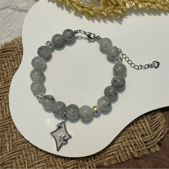Gray Marble-patterned Beaded Bracelet with Moon & Star Charm - Picture 3 of 5